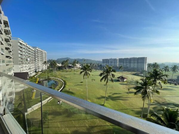 LKR 32.5 million | Furnished 2 Bedroom Apartment for SALE at Canterbury, Kahathuduwa - Image 2