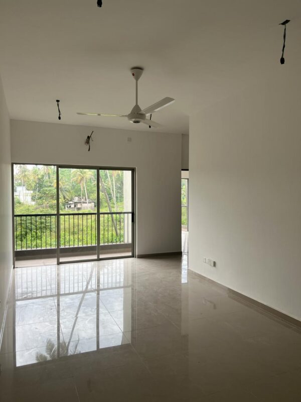 Rs 25 M 2 BR apartment Malabe skyline - Image 4