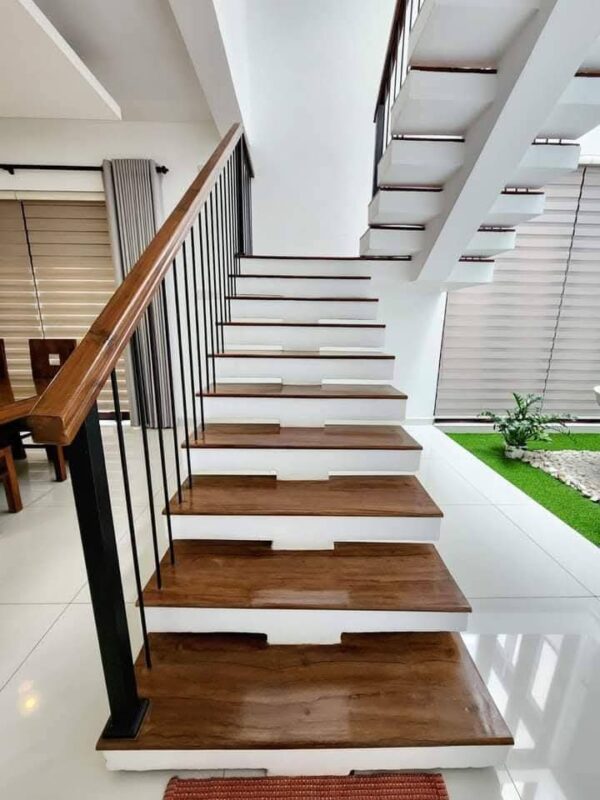 2-Storey House for Sale in Nugegoda (Delkanda) - Fully Furnished - Image 3