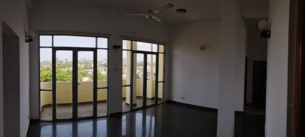 Commercial building for sale in Kotte - Image 4