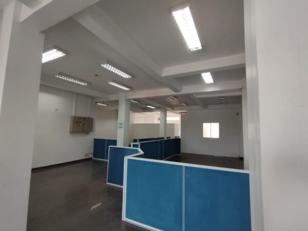 Commercial building for sale in Kotte - Image 3