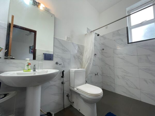 Rs 27.5 M 2BR apartment for sale in Rajagiriya (Aggona ) - Image 7