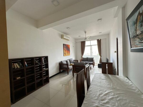 LKR 35 million | 2 Bedroom Apartment for SALE in Mount Lavinia (De Saram Rd) - Image 6