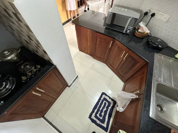 LKR 35 million | 2 Bedroom Apartment for SALE in Mount Lavinia (De Saram Rd) - Image 3