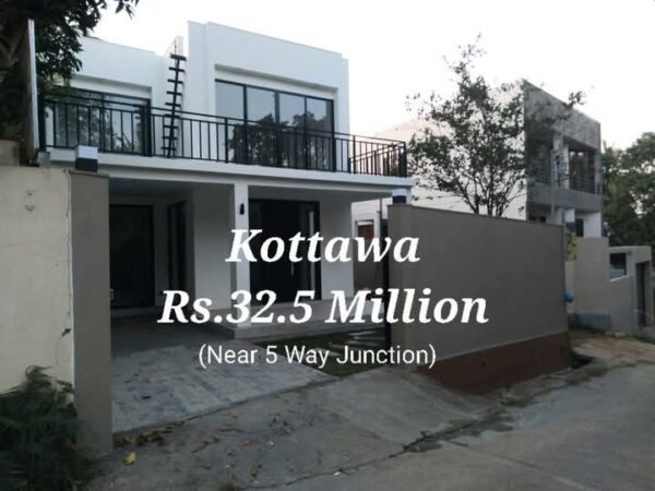 Modern House for sale in Kottawa