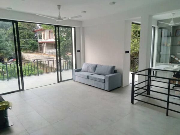 Modern House for sale in Kottawa - Image 4