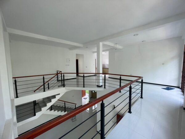 Brand new House for sale in Boralesgamuwa - Image 5