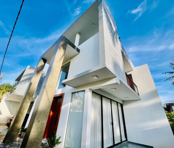 Modern House for Rent in Ja- Ela - Image 2