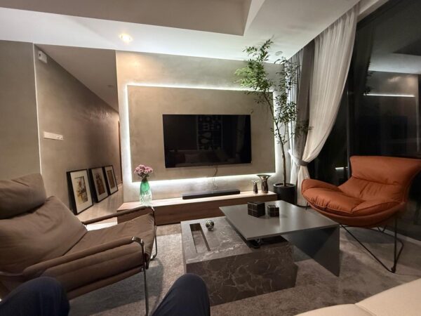 Capitaol twinpeaks apartment for Rent - Image 2