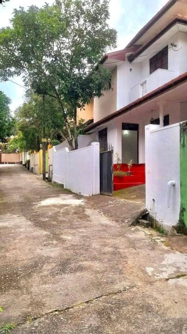 LKR 14 M | House for sale in Piliyandala - Image 4