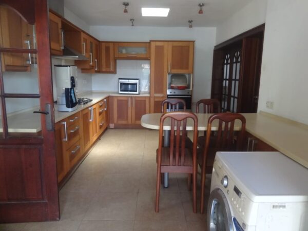 8 BR Rental House in Dehiwala - Image 3