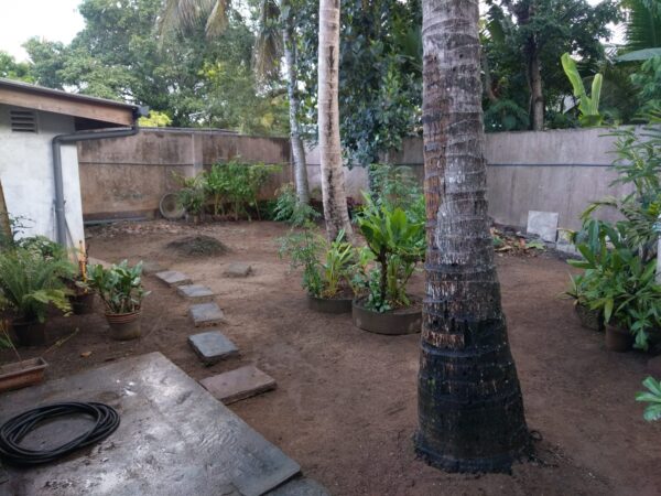 8 BR Rental House in Dehiwala - Image 7