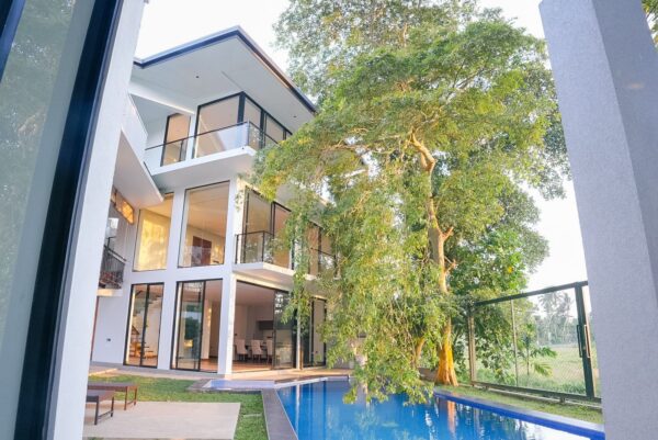 Luxury villa for sale in Battaramulla - Image 3