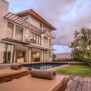 Luxury House for sale in Nawala