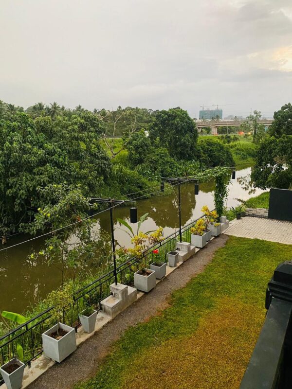 Luxury House with swimming Pool In Kottawa - Image 5