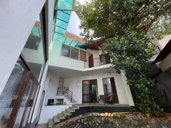 LKR 52 M House for sale in Nugegoda - Image 3