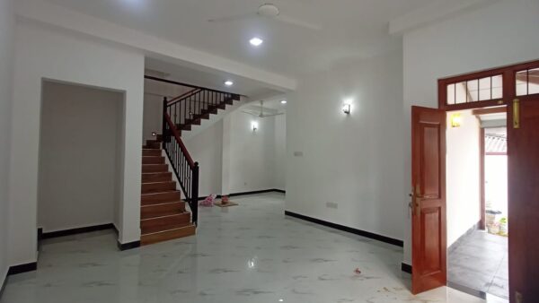 Brand new House for sale in Piliyandala - Image 4