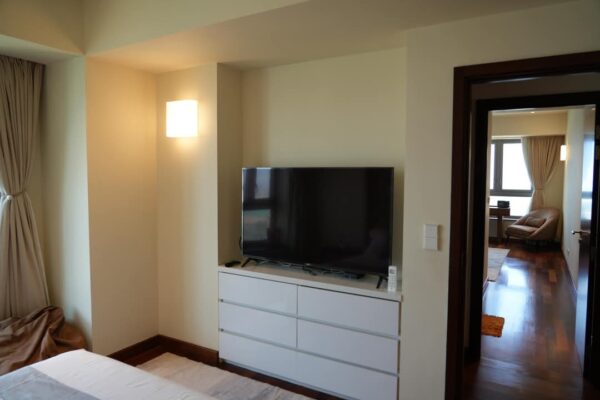 Luxury 2 BR apartment for sale in cinnamon life colombo - Image 4