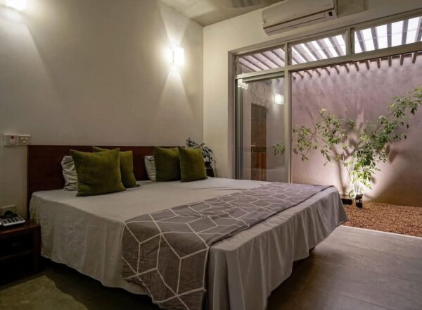 Furnished 3 BR House for Rent in Kottawa - Image 5