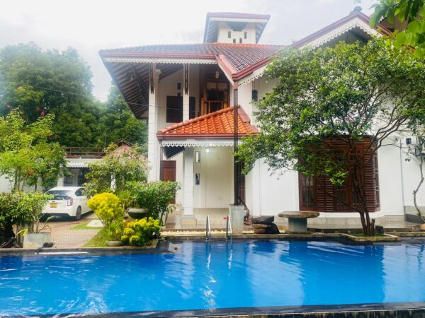 Luxury House for sale in Gampaha - Image 5