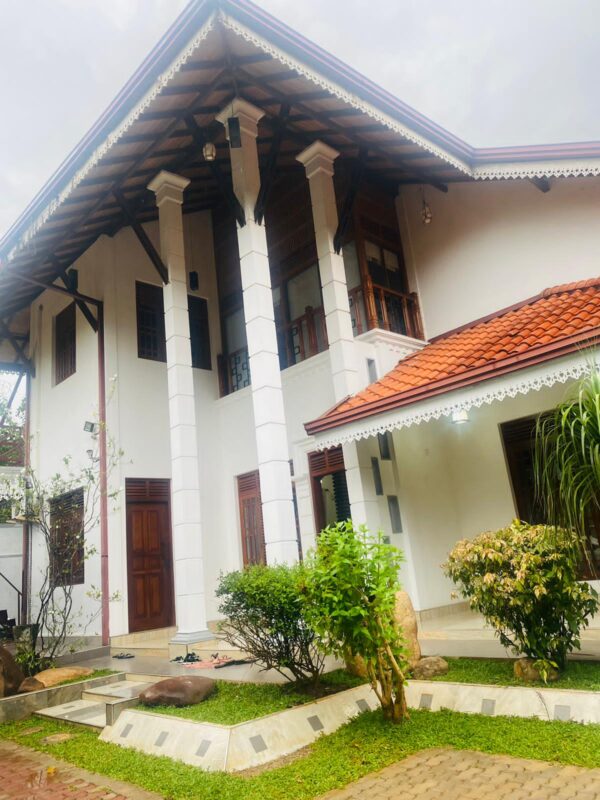 Luxury House for sale in Gampaha - Image 7