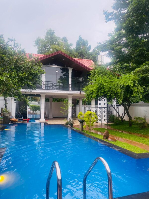Luxury House for sale in Gampaha - Image 3