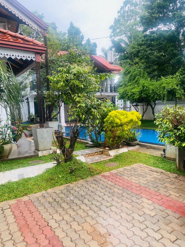 Luxury House for sale in Gampaha - Image 6