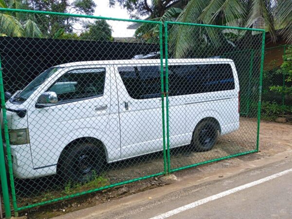 7.5 Perch Prime Commercial / Residential land for sale in Boralesgamuwa - Image 2