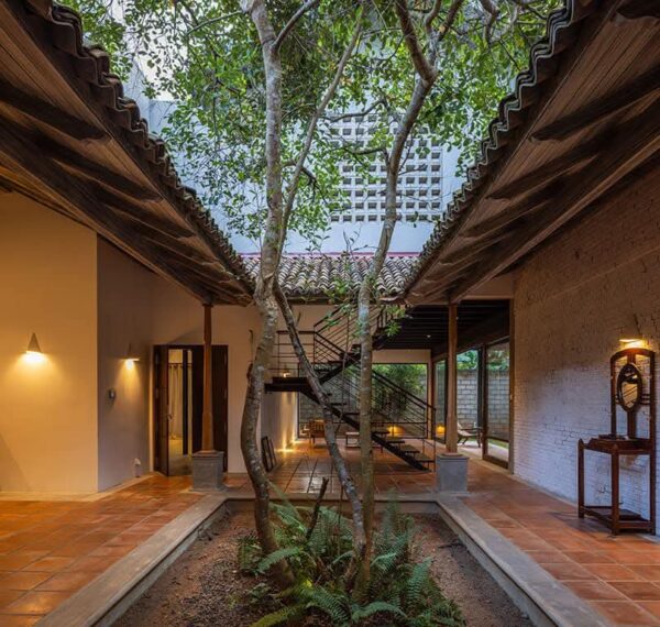 30 Perches Architect design villa for sale in Minuwangoda - Image 2