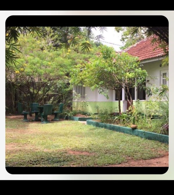 Antique villa for sale in Hikkaduwa - Image 2