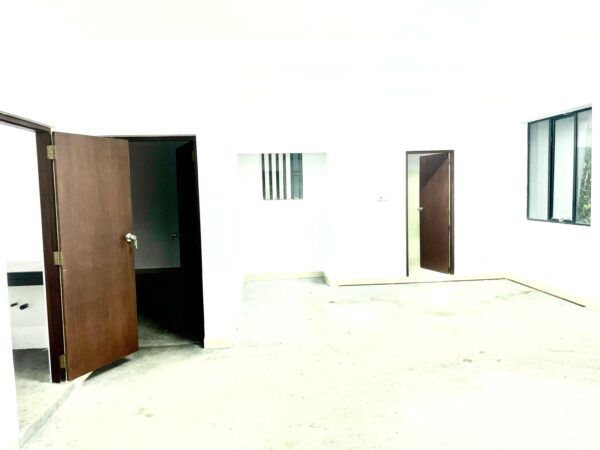 Commercial building for Rent in Colombo 02 - Image 5