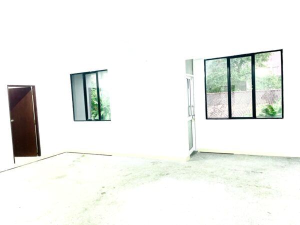 Commercial building for Rent in Colombo 02 - Image 4