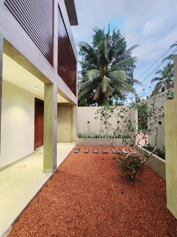 Modern House with Bolgoda Lake view in Piliyandala - Image 3