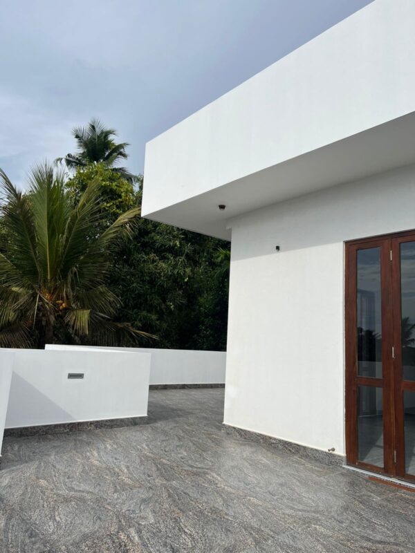 5 Perch House for sale Dehiwala (Kadawatha Road) - Image 6