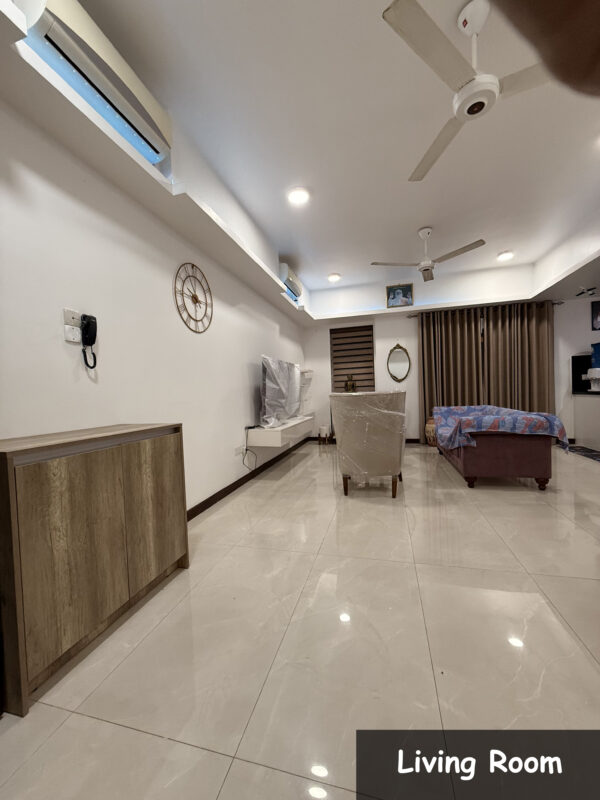 Luxury 3-Bedroom Apartment for Rent in Colombo 3 – Prime Location! - Image 4