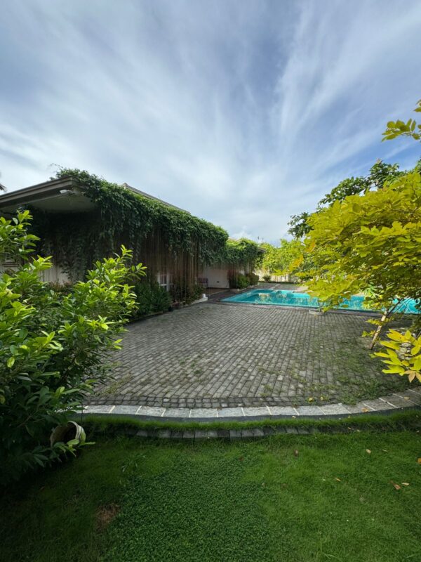 Beautiful Villa in Hikkaduwa - Image 4