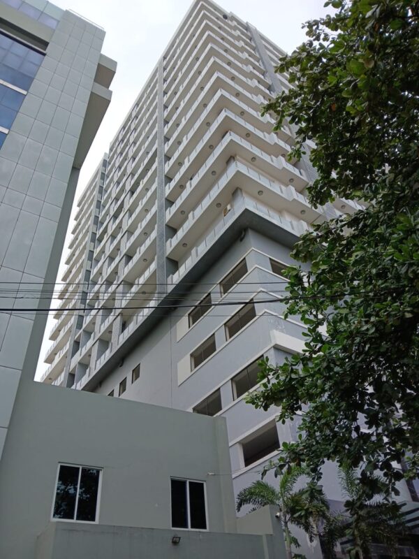 Luxury 3-Bedroom Apartment for Rent in Colombo 3 – Prime Location! - Image 2