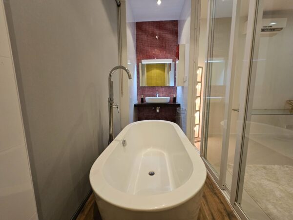 Luxury Furnished House for sale in Rattanapitiya Boralesgamuwa - Image 7