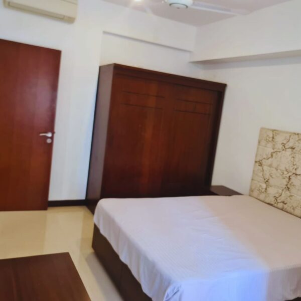 Live the High Life at On320 – Luxury Apartment with Unobstructed Sea Views! - Image 3