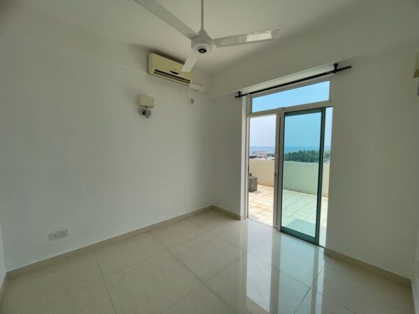 Sea View Apartment for sale in Marine City Dehiwala - Image 8
