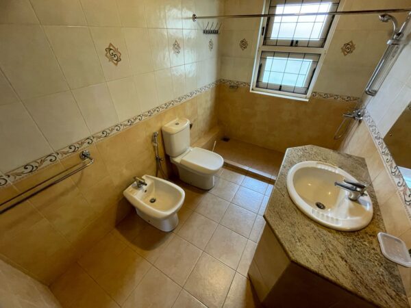 USD 2,600 (Per Month) | 4 Bedroom House for RENT in Colombo 04 (Off Dickman’s Rd) - Image 5
