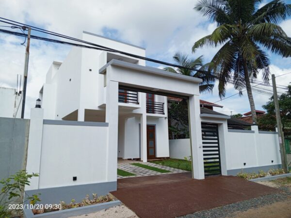 Family House for rent in Kotugoda, Ekala - Image 2