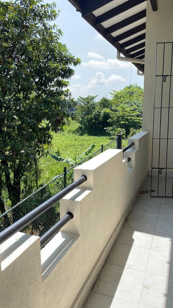 Hot Property Alert! 4BR Home in Millennium City Athurugiriya - Image 9