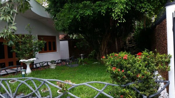 Tourist villa for sale in Weligama - Image 5