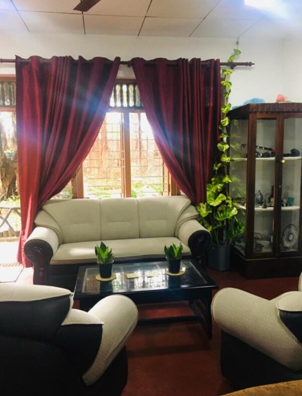 Tourist villa for sale in Weligama - Image 7