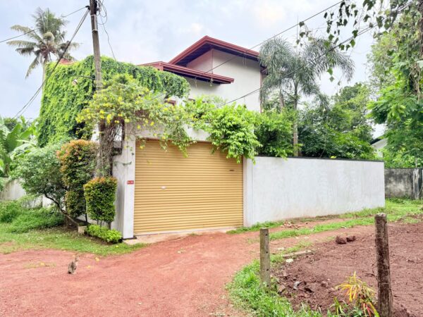 4 Bedroom House for sale in Nugegoda - Image 2