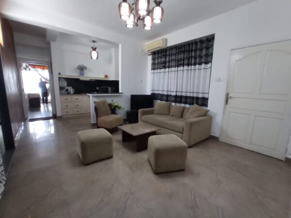 Furnished 2 BR for sale in Colombo 04 - Image 4