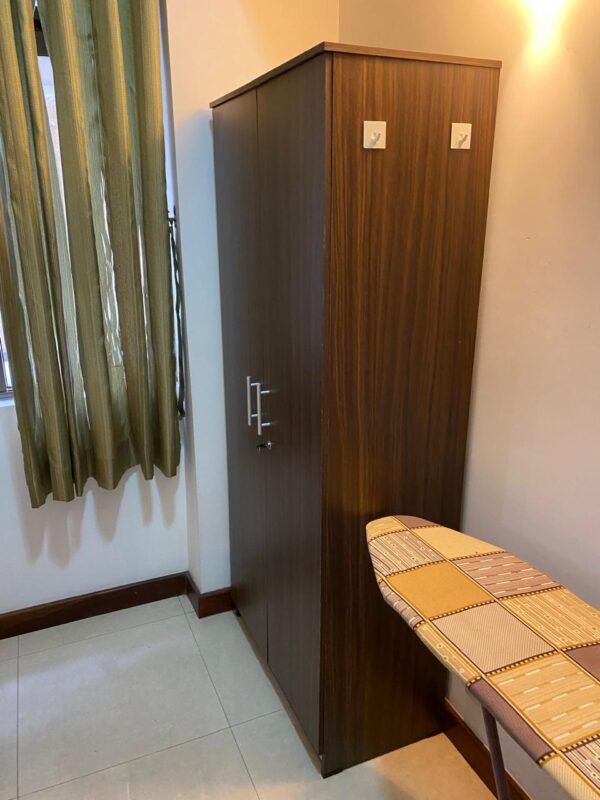 Stylish living in Colombo, 2 BR for Rent - Image 5