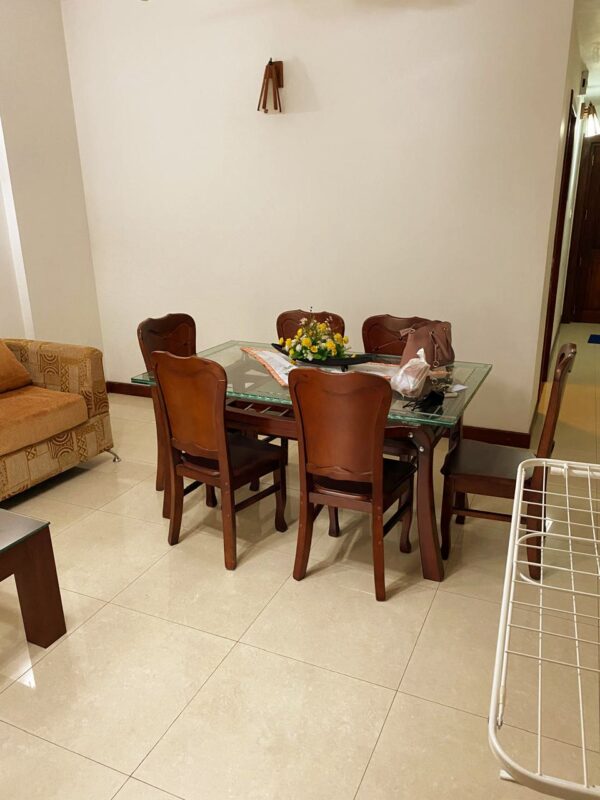 Stylish living in Colombo, 2 BR for Rent - Image 6