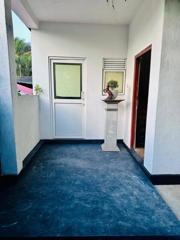 Two story House for sale in Kotte ( Madiwela ) - Image 7